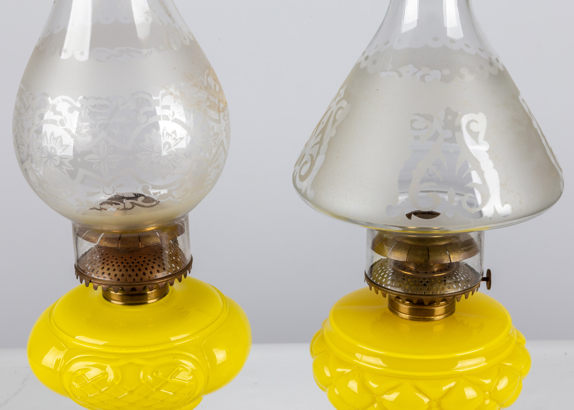 Yellow Quilt Prince Edward Oil Lamps Cottone Auctions