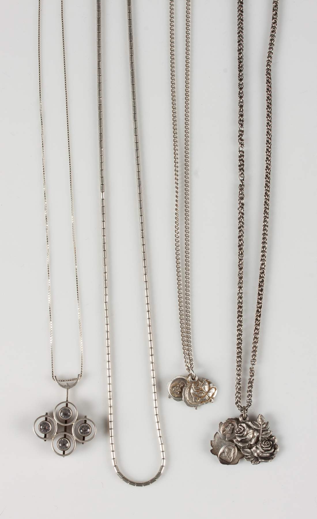 Four Vintage Sterling Silver Necklaces | Cottone Auctions