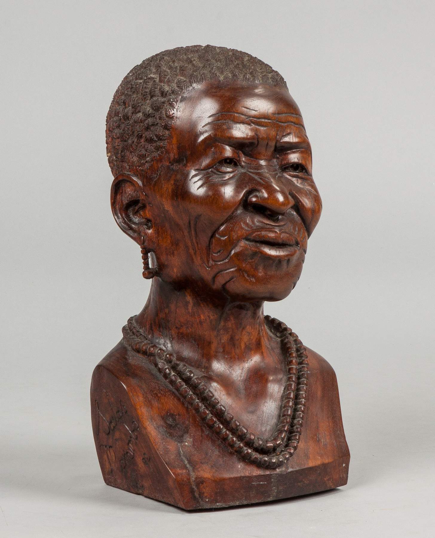 Sailas Makumba (Zimbabwe, 20th century) Carved Wood Bust of a Woman ...