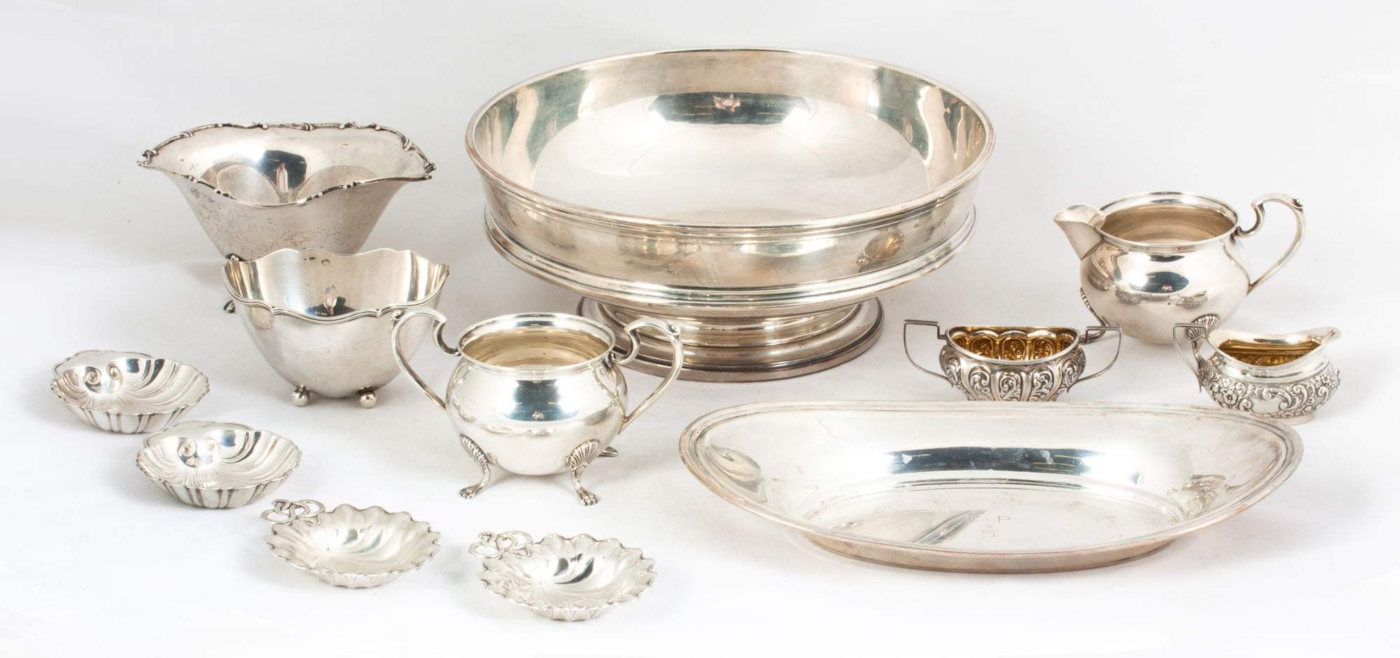 Group of Sterling Silver Centerpiece & Table Articles | Cottone Auctions