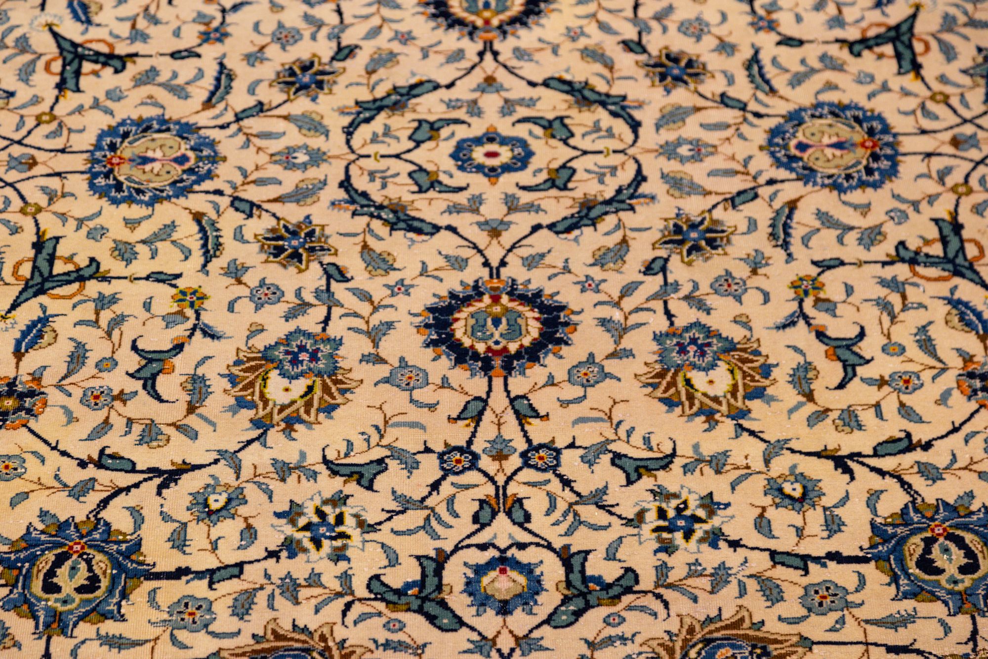 Kashan Oriental Rug | Cottone Auctions