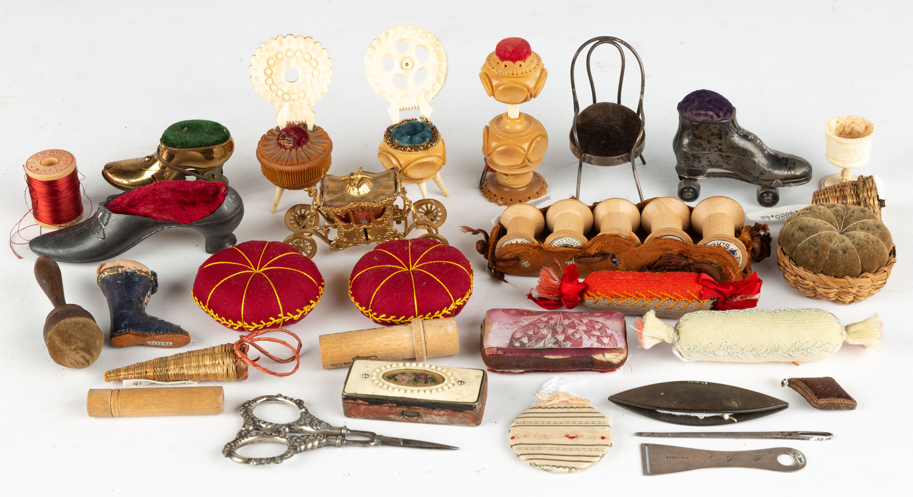 Antique Sewing Accessories Cottone Auctions