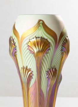 Quezal Pulled Feather Decorated Vase