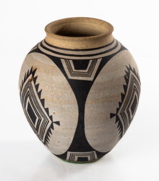 Southwest Native American Mimbres Style Pot