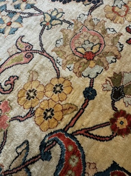 Hereke Silk Rug (Medallion)