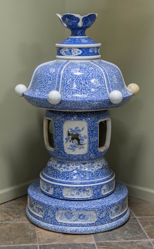 Japanese Blue & White Porcelain Garden Pagoda